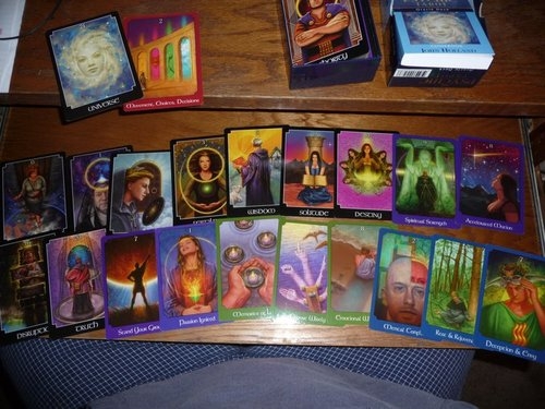 Andesbjergene fly overflade The Psychic Tarot Oracle Deck By John Holland, develop intuitive insights  about all areas of your life, including love and relationships, business  matters and even career changes